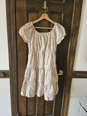 Quince Girls Floral Tiered Cream Dress with Puff Sleeves - Like New